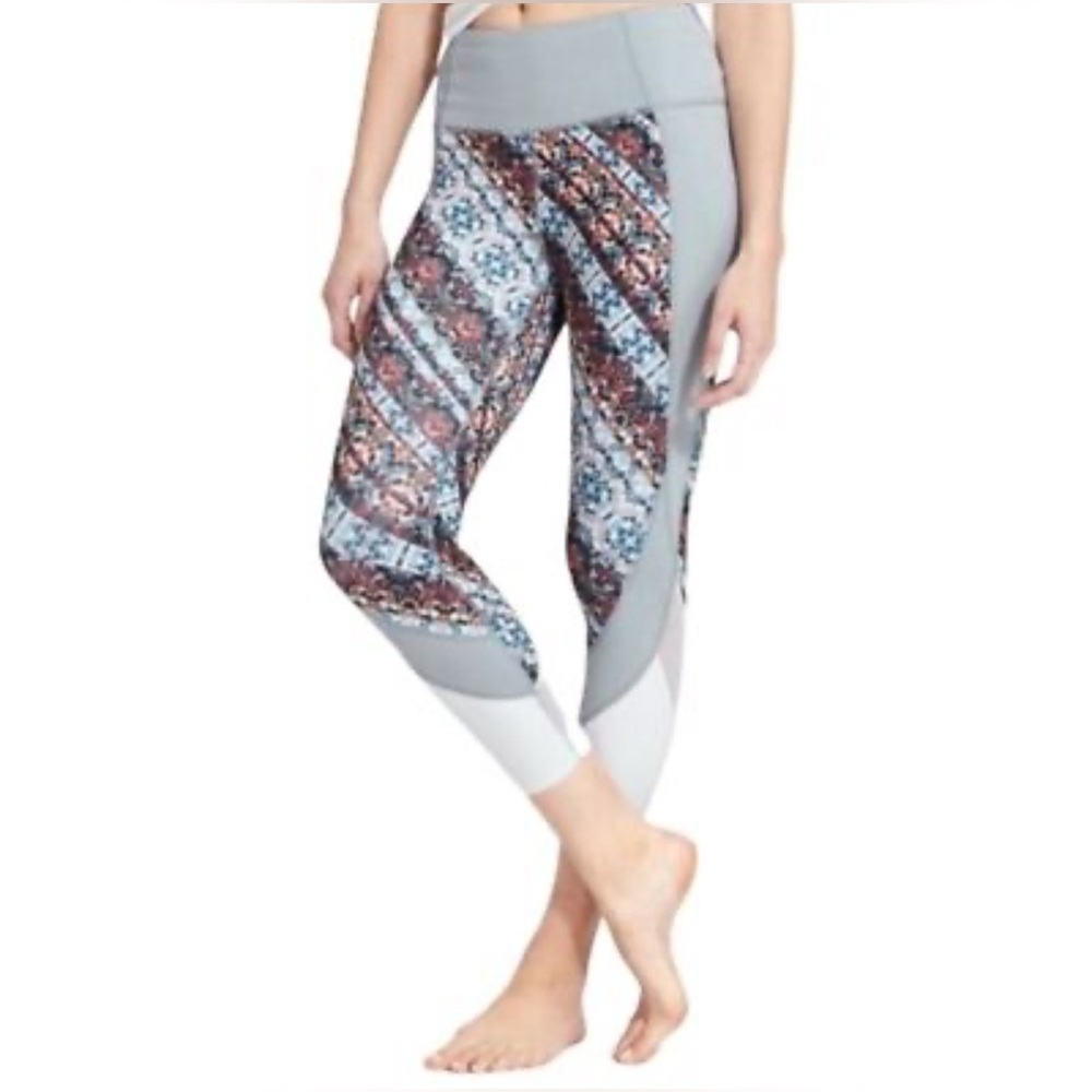 Athleta Floral Patterned Leggings with Gray and White Accents.   Size-Large